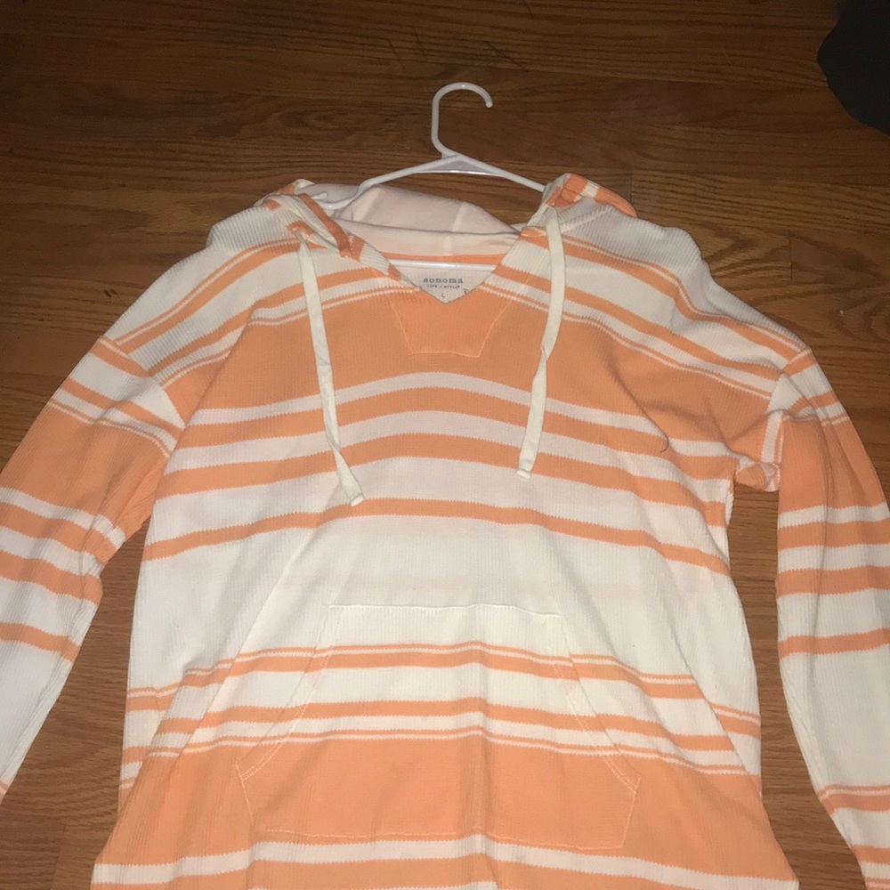 Pull over sweater